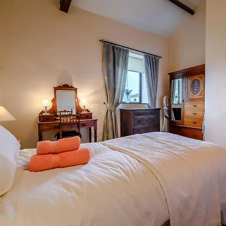 Semesterbostad 4 Bed In High Sz098 *